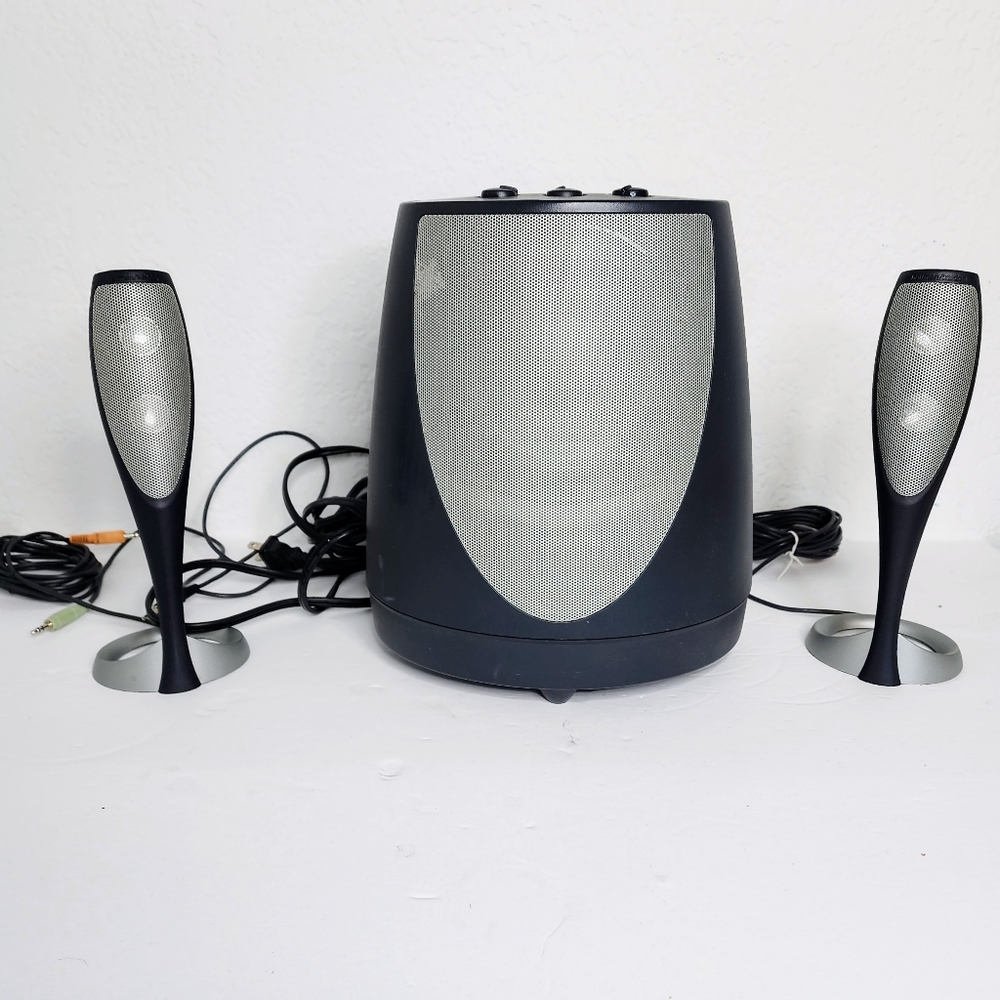 Black & Silver 2.1 Desktop Speaker System with Subwoofer